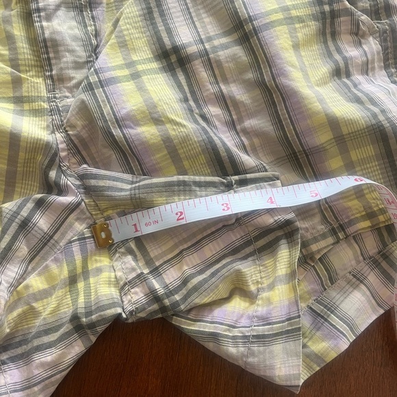 Old Navy Women's Plaid Shorts in Yellow and Gray - Picture 6 of 7